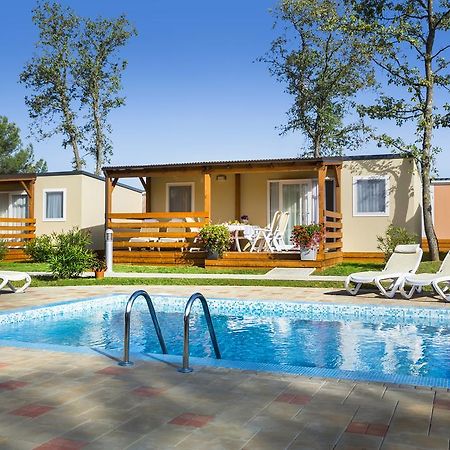 Maistra Camping Valkanela Mobile homes Funtana Esterno foto