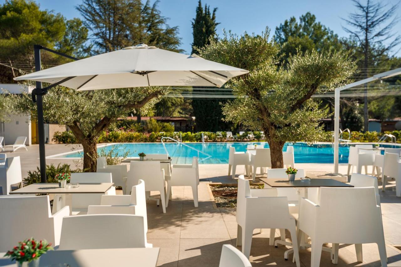 Maistra Camping Valkanela Mobile homes Funtana Esterno foto