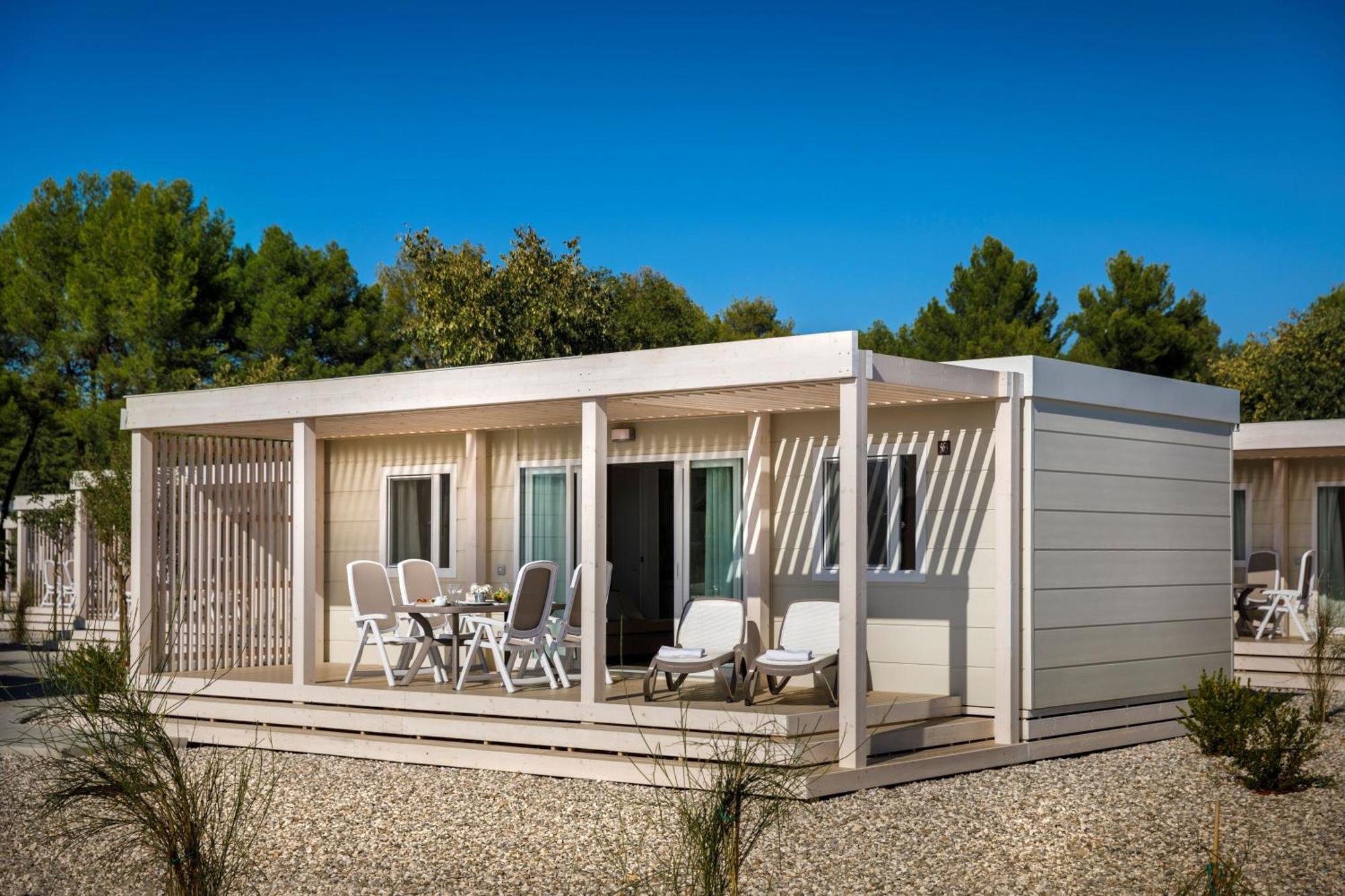 Maistra Camping Valkanela Mobile homes Funtana Esterno foto