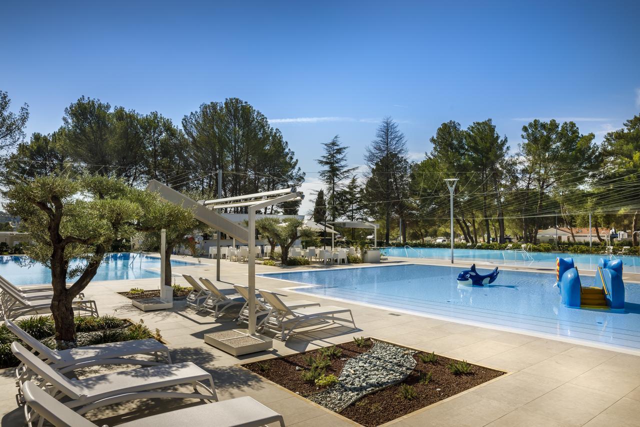 Maistra Camping Valkanela Mobile homes Funtana Esterno foto